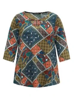 Paisley Colorblock Contrast Keyhole T-shirt 17 Paisley Colorblock Contrast Keyhole T-shirt -Bloomchic Shop 155972300 hi 070bdc8a d9dc 43cd b8a2 134ebd3f7b3d