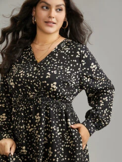 Graphic Two Tone Shirred Surplice Neck Dress -Bloomchic Shop 166784306 kn