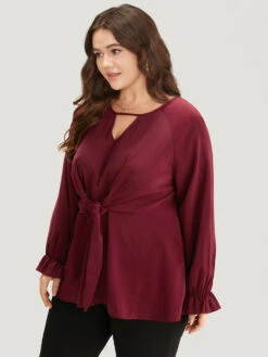 Anti-Wrinkle Twist Front Keyhole Ties Blouse -Bloomchic Shop 177568778 pi