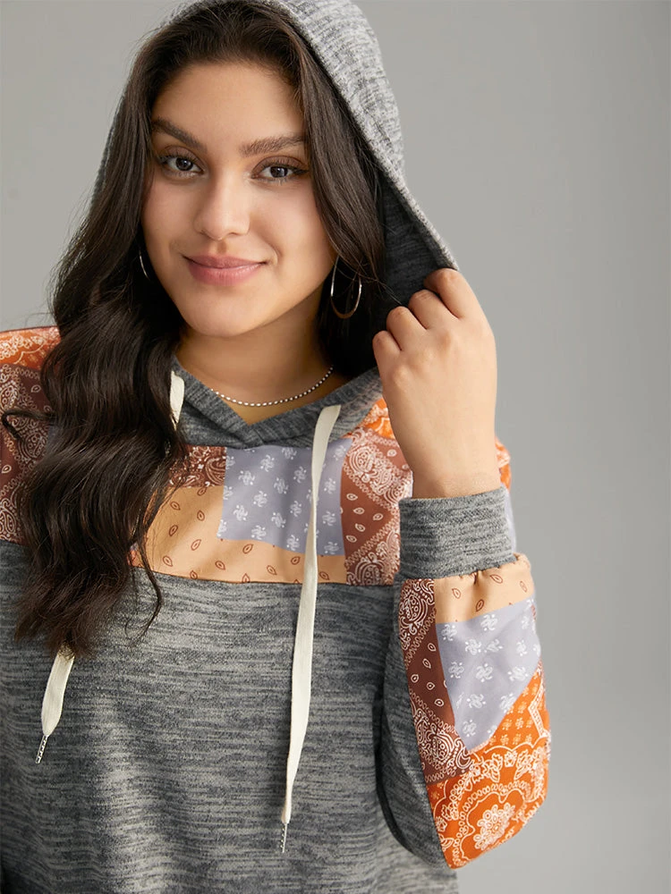 Boho Print Contrast Heather Hooded Sweatshirt 6 Boho Print Contrast Heather Hooded Sweatshirt - Image 4