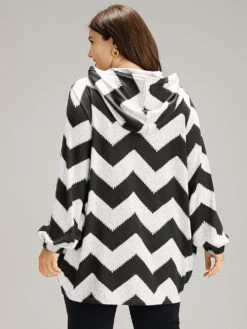 Geo Striped Hooded Elastic Cuffs T-shirt -Bloomchic Shop 196529222 he 860fcde3 673a 473f 8375 9dfaadccc255