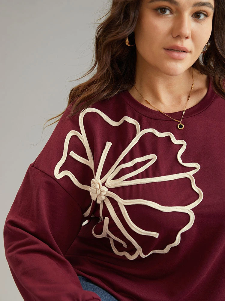 3D Floral Applique Drop Shoulder Sweatshirt 7 3D Floral Applique Drop Shoulder Sweatshirt - Image 5