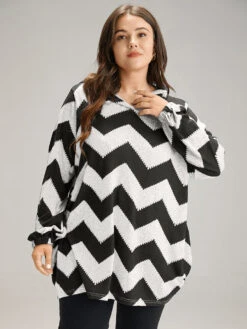 Geo Striped Hooded Elastic Cuffs T-shirt -Bloomchic Shop 243579379 fz 66d90bc2 7824 4e7a b91c 46f3efc90ac6