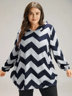 Geo Striped Hooded Elastic Cuffs T-shirt