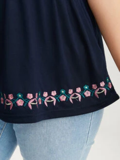 Solid Embroidered Ruffle Hem Cami Top -Bloomchic Shop 299565060 ky