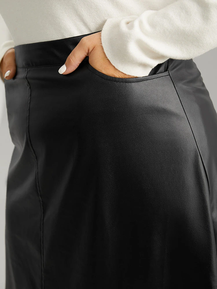 PU Leather Pocket Elastic Waist Cropped Skirt 6 PU Leather Pocket Elastic Waist Cropped Skirt - Image 4