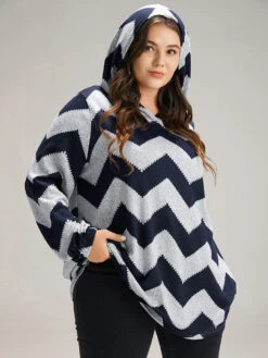 Geo Striped Hooded Elastic Cuffs T-shirt -Bloomchic Shop 318324873 vx