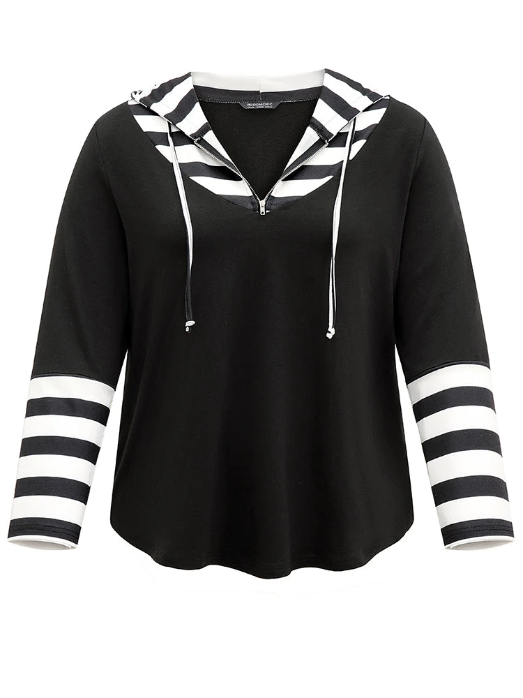 Striped Patchwork Hooded Half Zip Sweatshirt 8 Striped Patchwork Hooded Half Zip Sweatshirt - Image 6