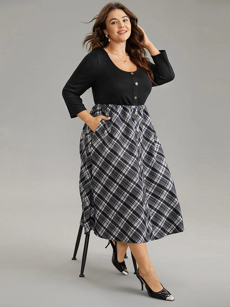 Plaid Patchwork Scoop Neck Button Detail Dress 4 Plaid Patchwork Scoop Neck Button Detail Dress - Image 2