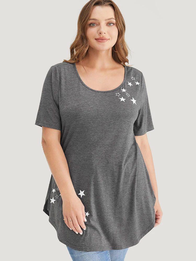 Star Print Split Arc Hem T-shirt 5 Star Print Split Arc Hem T-shirt - Image 3