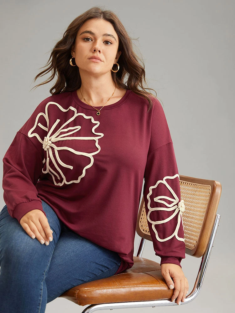 3D Floral Applique Drop Shoulder Sweatshirt 3 3D Floral Applique Drop Shoulder Sweatshirt