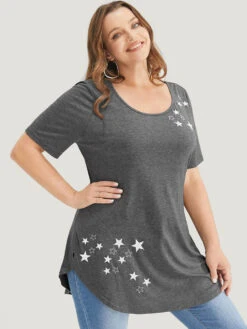 Star Print Split Arc Hem T-shirt