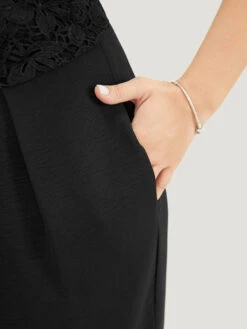 Lace Patchwork Scalloped Trim Plicated Detail Pocket Cami Jumpsuit -Bloomchic Shop 395580946 dk