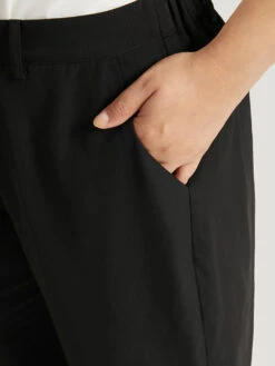 Plain Pocket Elastic Waist High Rise Pants -Bloomchic Shop 447444132 me