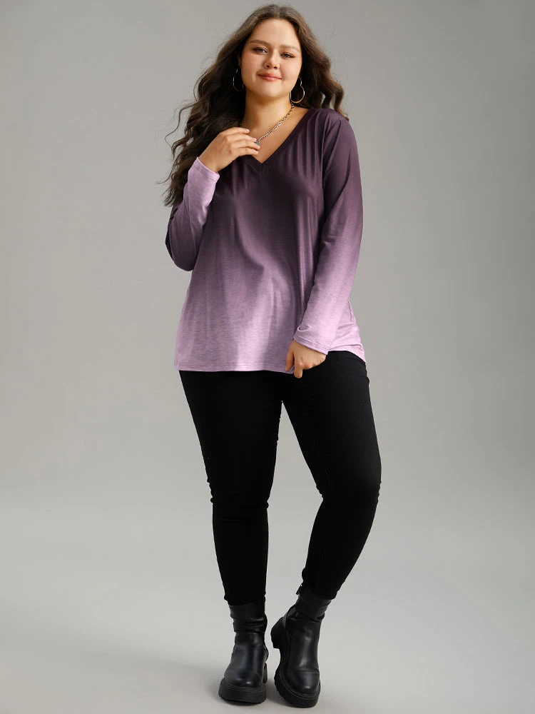 Ombre V Neck Slightly Stretchy T-shirt 6 Ombre V Neck Slightly Stretchy T-shirt - Image 4