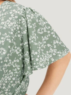 Ditsy Floral Overlap Collar Flutter Sleeve Bodysuit -Bloomchic Shop 554569266 mf