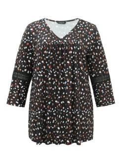 Allover Print Guipure Lace Plicated Detail T-shirt 17 Allover Print Guipure Lace Plicated Detail T-shirt -Bloomchic Shop 561129715 bf 9134388a 4f08 4308 abe3 0a2333fb7a82