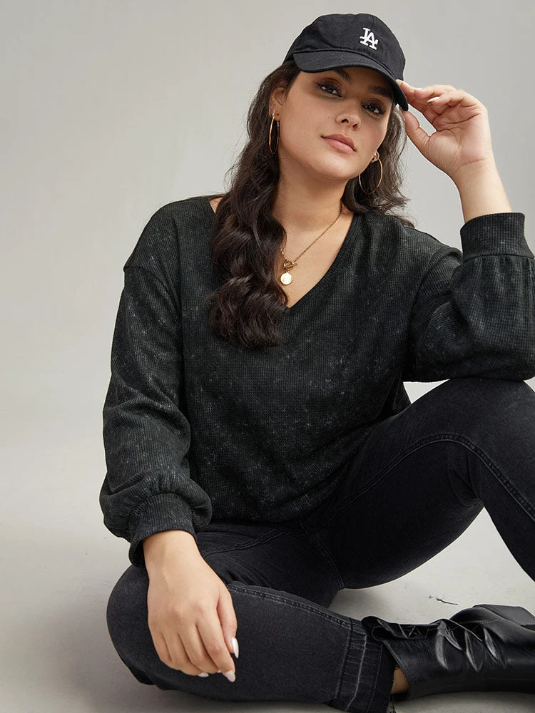 Waffle Knit Heather V Neck T-shirt 4 Waffle Knit Heather V Neck T-shirt - Image 2