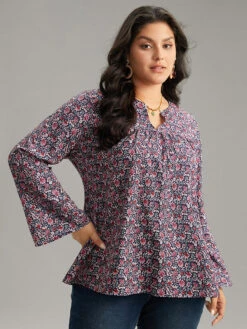 Ditsy Floral Notched Bell Sleeve Blouse 10 Ditsy Floral Notched Bell Sleeve Blouse -Bloomchic Shop 580164710 ip