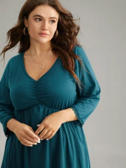 Solid Guipure Lace Ruched Elastic Waist Dress -Bloomchic Shop 590168218 ef