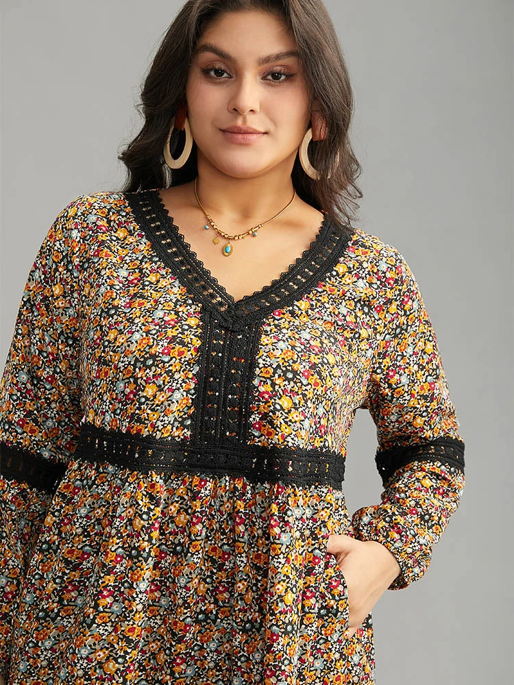 Ditsy Floral Lace Panel Lantern Sleeve Dress 8 Ditsy Floral Lace Panel Lantern Sleeve Dress - Image 6