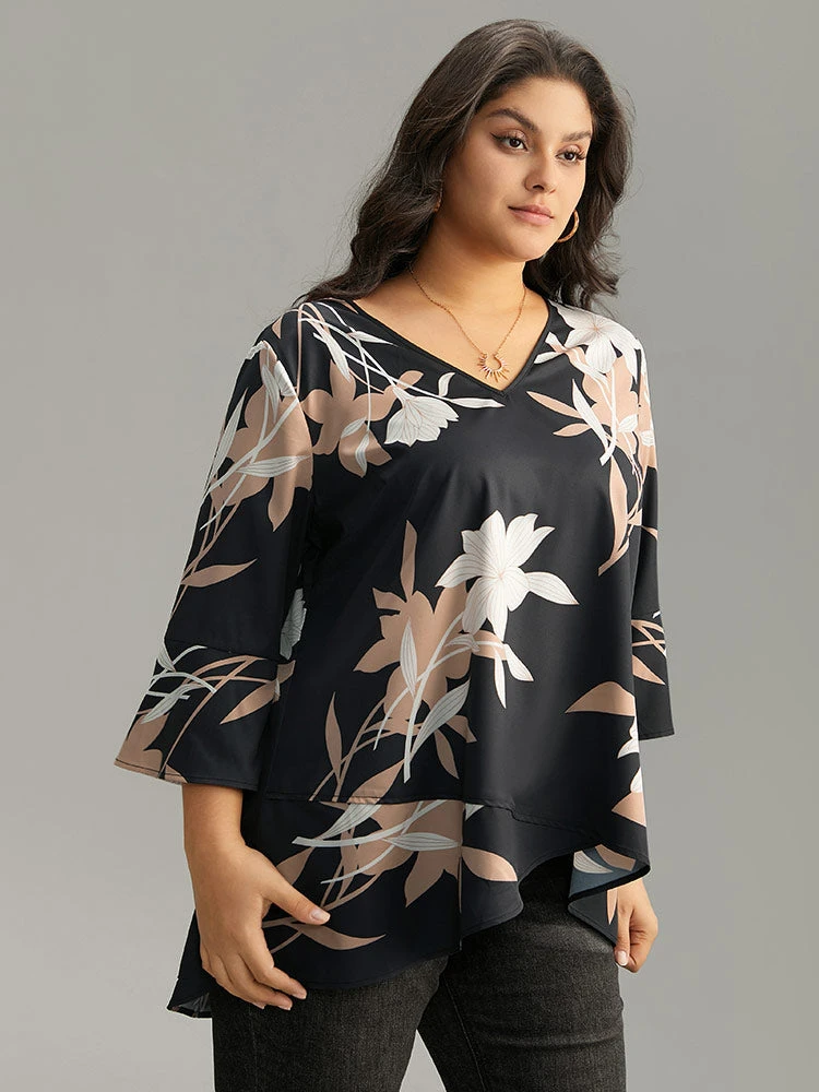 Floral Print Bell Sleeve Asymmetrical Hem Blouse 5 Floral Print Bell Sleeve Asymmetrical Hem Blouse - Image 3