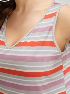 Striped Contrast V Neck Arc Hem Tank Top 15 Striped Contrast V Neck Arc Hem Tank Top -Bloomchic Shop 672173043 xq