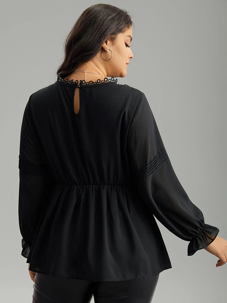 Plain Ruffles Elastic Waist Lace Patchwork Blouse 4 Plain Ruffles Elastic Waist Lace Patchwork Blouse - Image 2