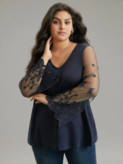 Floral Crochet Lace Mesh Bell Sleeve T-shirt -Bloomchic Shop 711489305 jd