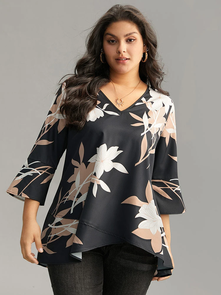 Floral Print Bell Sleeve Asymmetrical Hem Blouse 3 Floral Print Bell Sleeve Asymmetrical Hem Blouse