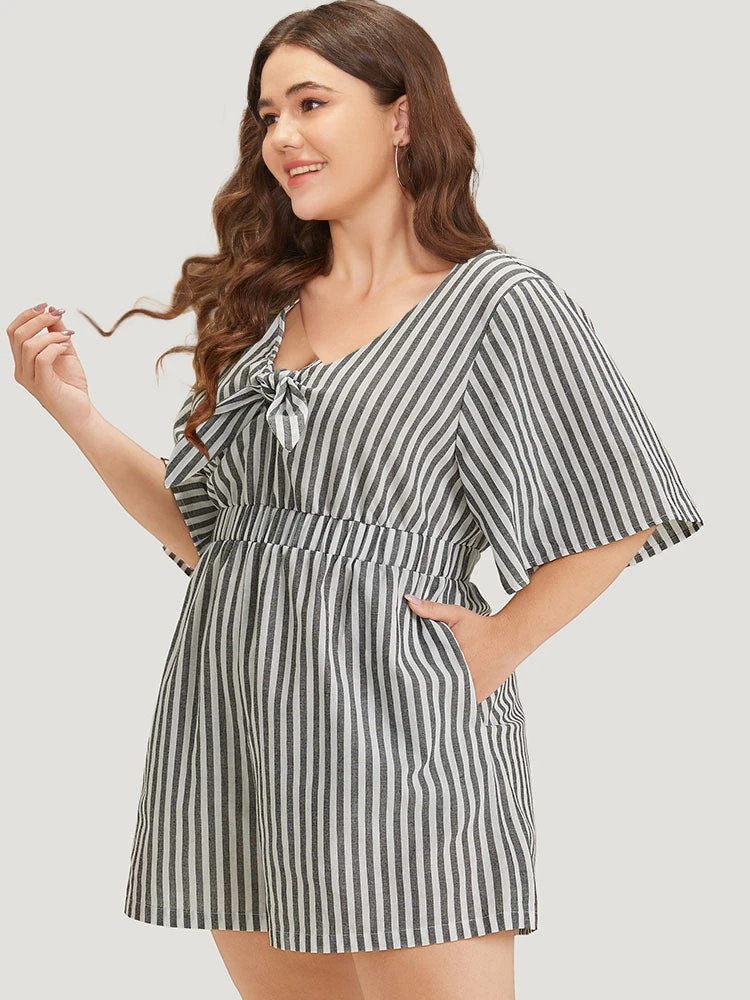 Striped Print Pocket Knot Flutter Sleeve Jumpsuit 5 Striped Print Pocket Knot Flutter Sleeve Jumpsuit - Image 3
