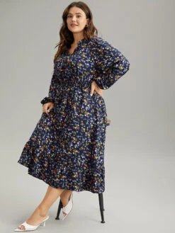 Ditsy Floral Notched Shirred Pocket Elastic Waist Dress -Bloomchic Shop 765655649 fz b936e682 24c7 4fef 8f1f 35c71443aaea