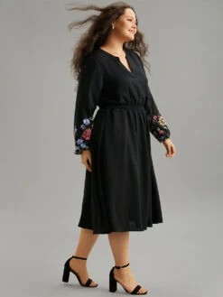 Floral Embroidered Notched Midi Dress 11 Floral Embroidered Notched Midi Dress -Bloomchic Shop 774031926 vt
