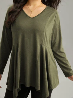 Solid V Neck Hanky Hem T-shirt -Bloomchic Shop 809623544 go