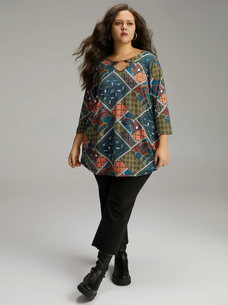 Paisley Colorblock Contrast Keyhole T-shirt 7 Paisley Colorblock Contrast Keyhole T-shirt - Image 5