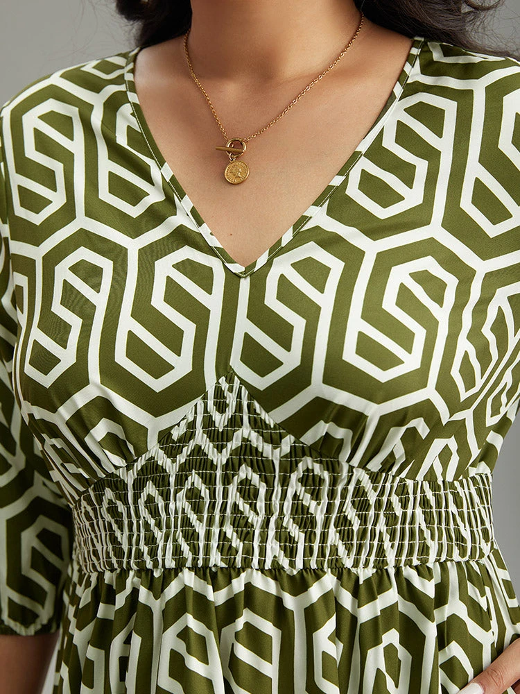 Geometric Print V Neck Shirred Dress 7 Geometric Print V Neck Shirred Dress - Image 5