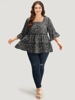 Silhouette Floral Print Lace Patchwork Square Neck Flutters Blouse -Bloomchic Shop 902121102 rp