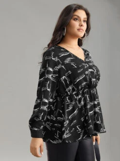 Geometric Wrap Elastic Waist Ruffle Hem Blouse -Bloomchic Shop 918582835 ue