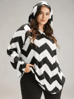 Geo Striped Hooded Elastic Cuffs T-shirt -Bloomchic Shop 930180634 mn 614fe9d3 f8ac 4c6e a916 b2b9a34becff