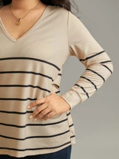 Striped Print V Neck T-Shirt -Bloomchic Shop 942286223 nl