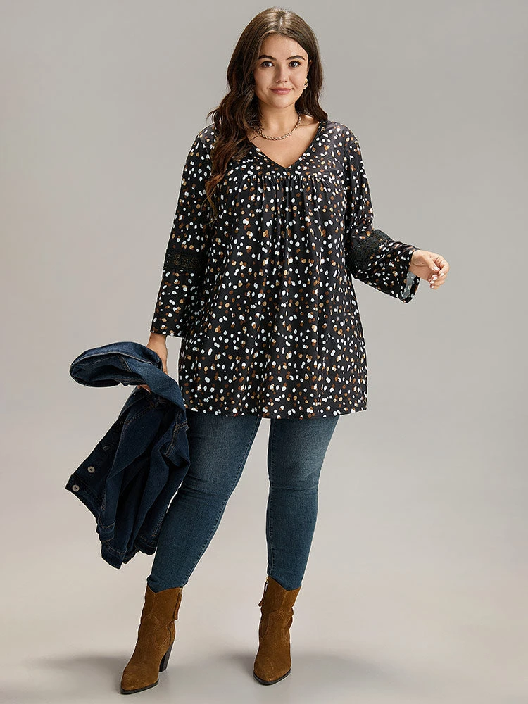 Allover Print Guipure Lace Plicated Detail T-shirt 7 Allover Print Guipure Lace Plicated Detail T-shirt - Image 5