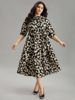 Geometric Mock Neck Elastic Waist Pleated Dress -Bloomchic Shop 965282225 hm 425c8227 2cd0 496c 944a 076b21ede568